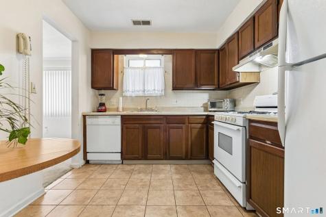 55 Thompson Street East Haven CT 06513