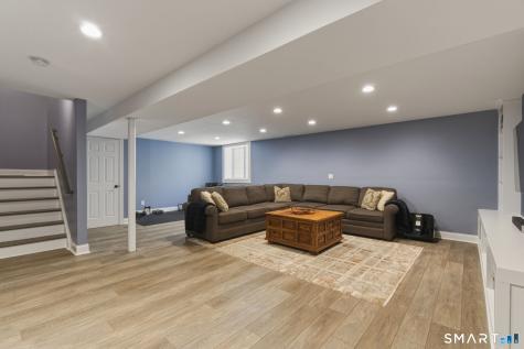 72 Ridgewood Drive Middlebury CT 06762