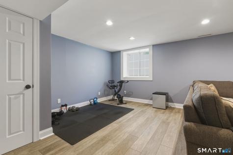 72 Ridgewood Drive Middlebury CT 06762