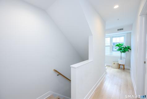 25 Beaumont Street Fairfield CT 06824