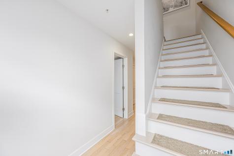 25 Beaumont Street Fairfield CT 06824