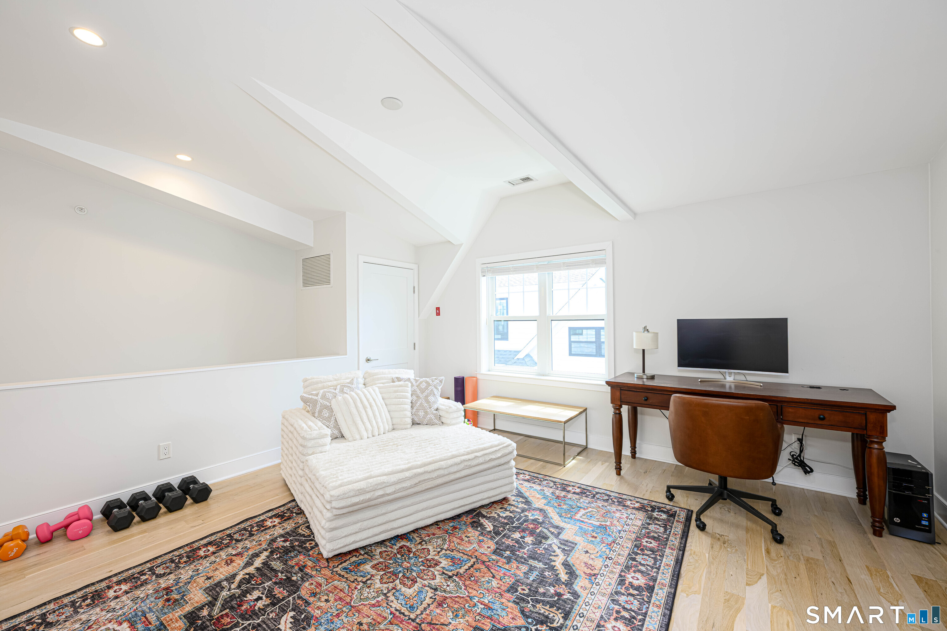 25 Beaumont Street Fairfield CT 06824