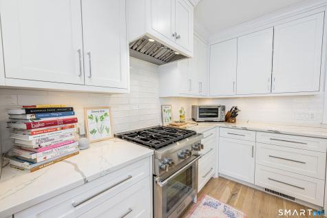 25 Beaumont Street Fairfield CT 06824