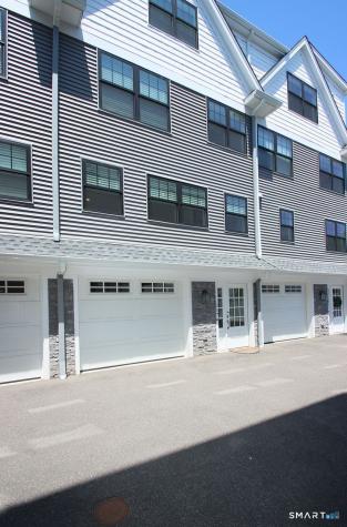 25 Beaumont Street Fairfield CT 06824
