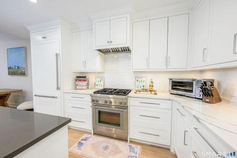 25 Beaumont Street Fairfield CT 06824