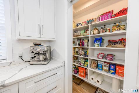 25 Beaumont Street Fairfield CT 06824