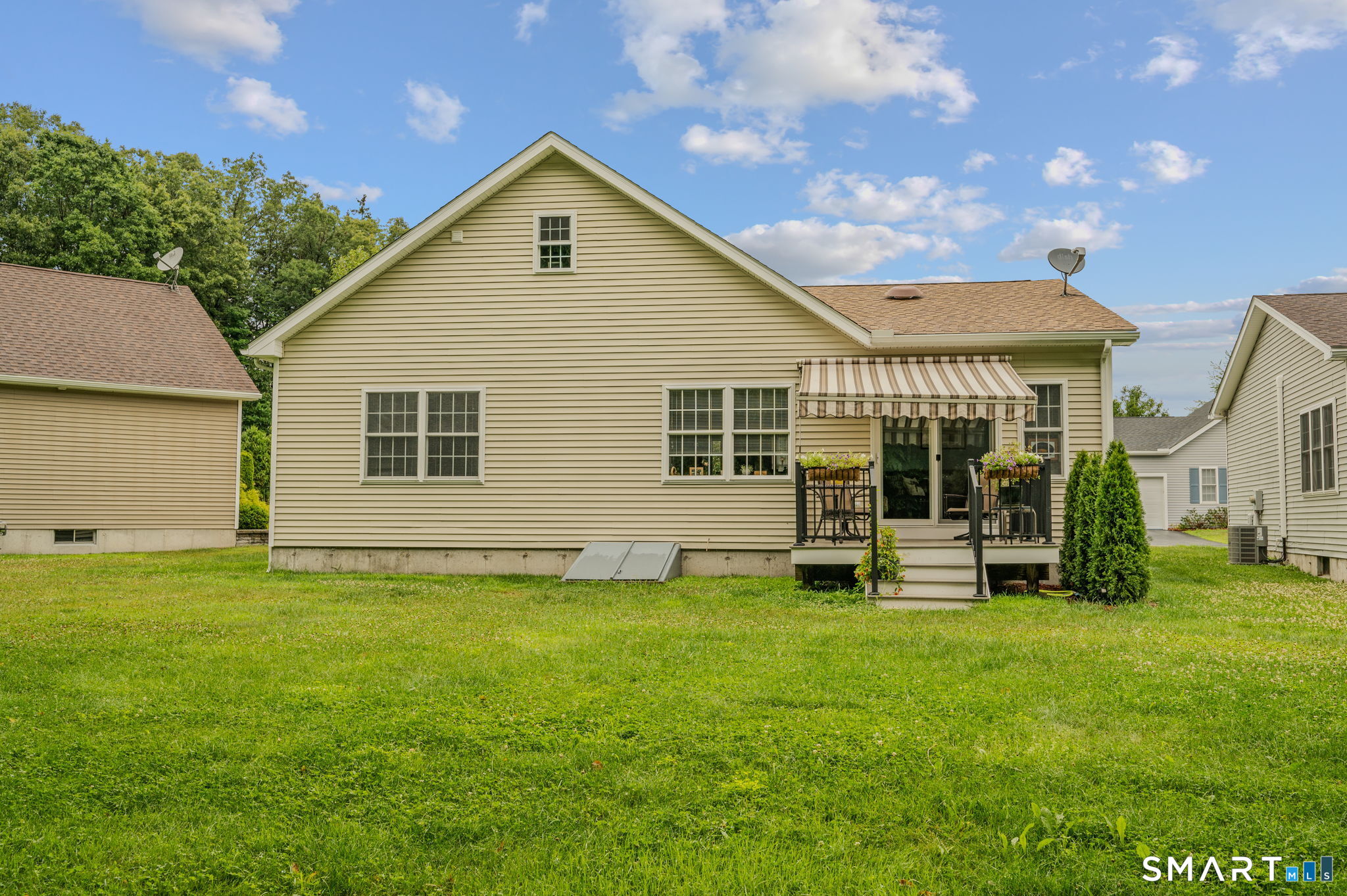 9 Trading Cove Circle Norwich CT 06360