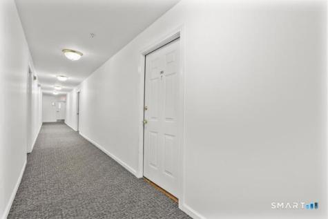 468 Main Street East Lyme CT 06357