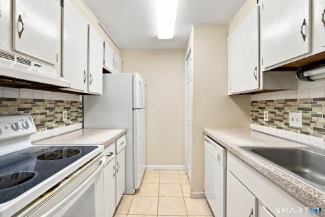 30 Cinnamon Springs South Windsor CT 06074