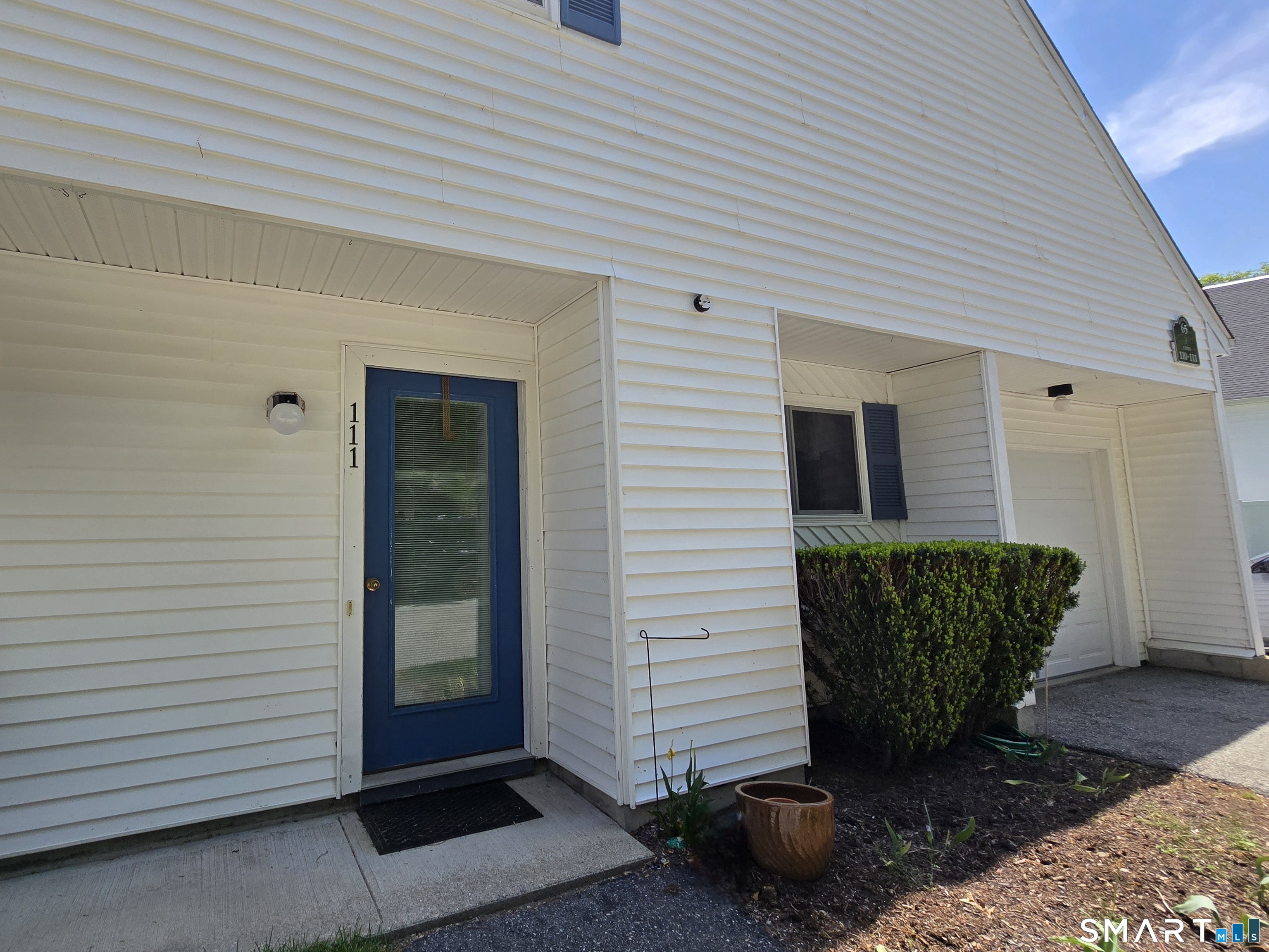 65 Perry Street Putnam CT 06260