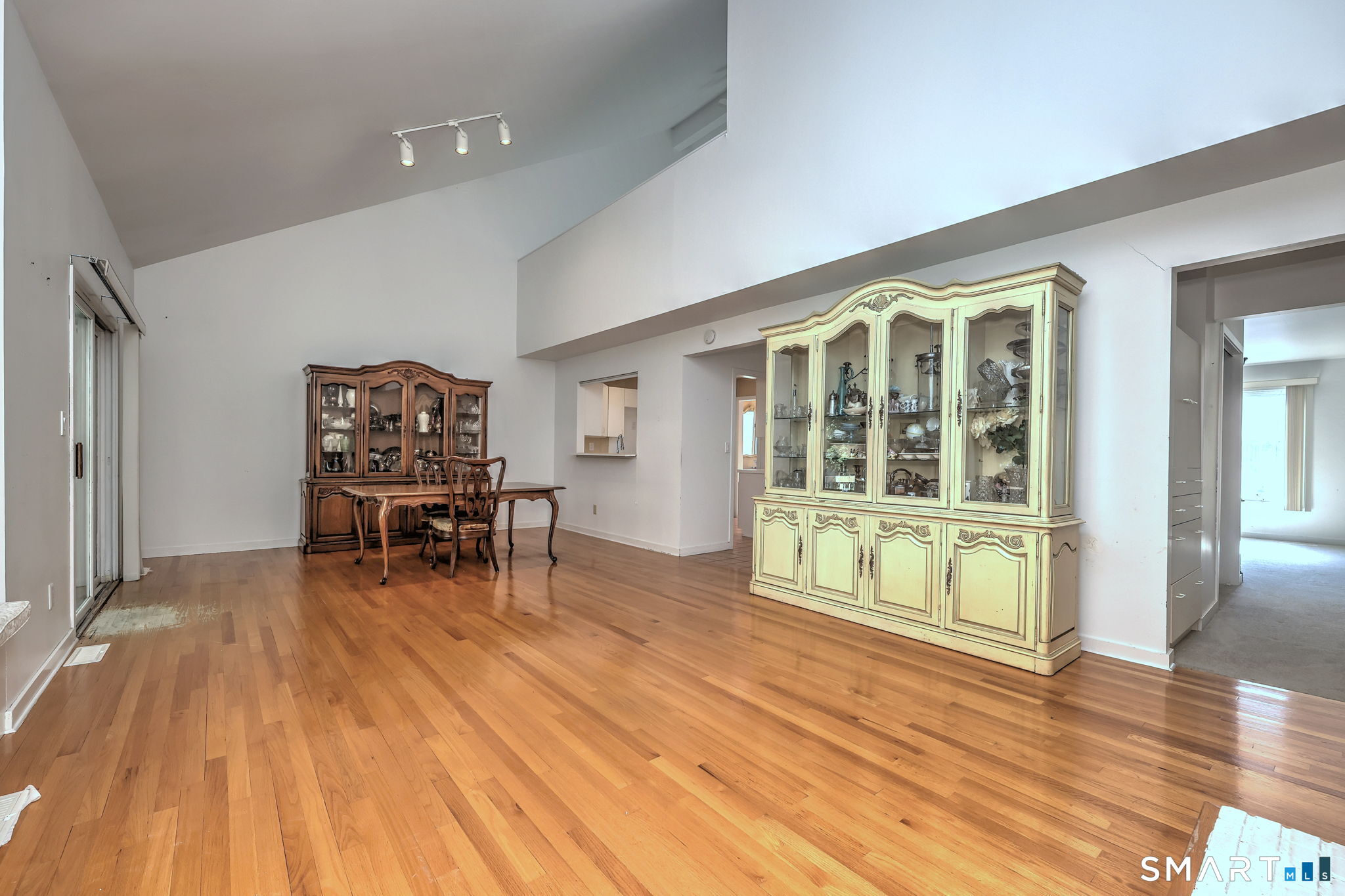 690 Forest Road West Haven CT 06516