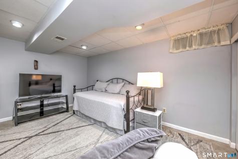 14 Deepwood Circle Monroe CT 06468