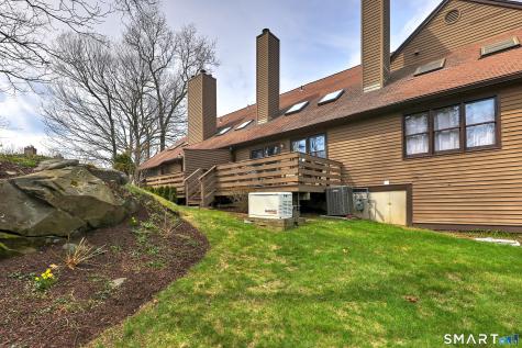 14 Deepwood Circle Monroe CT 06468