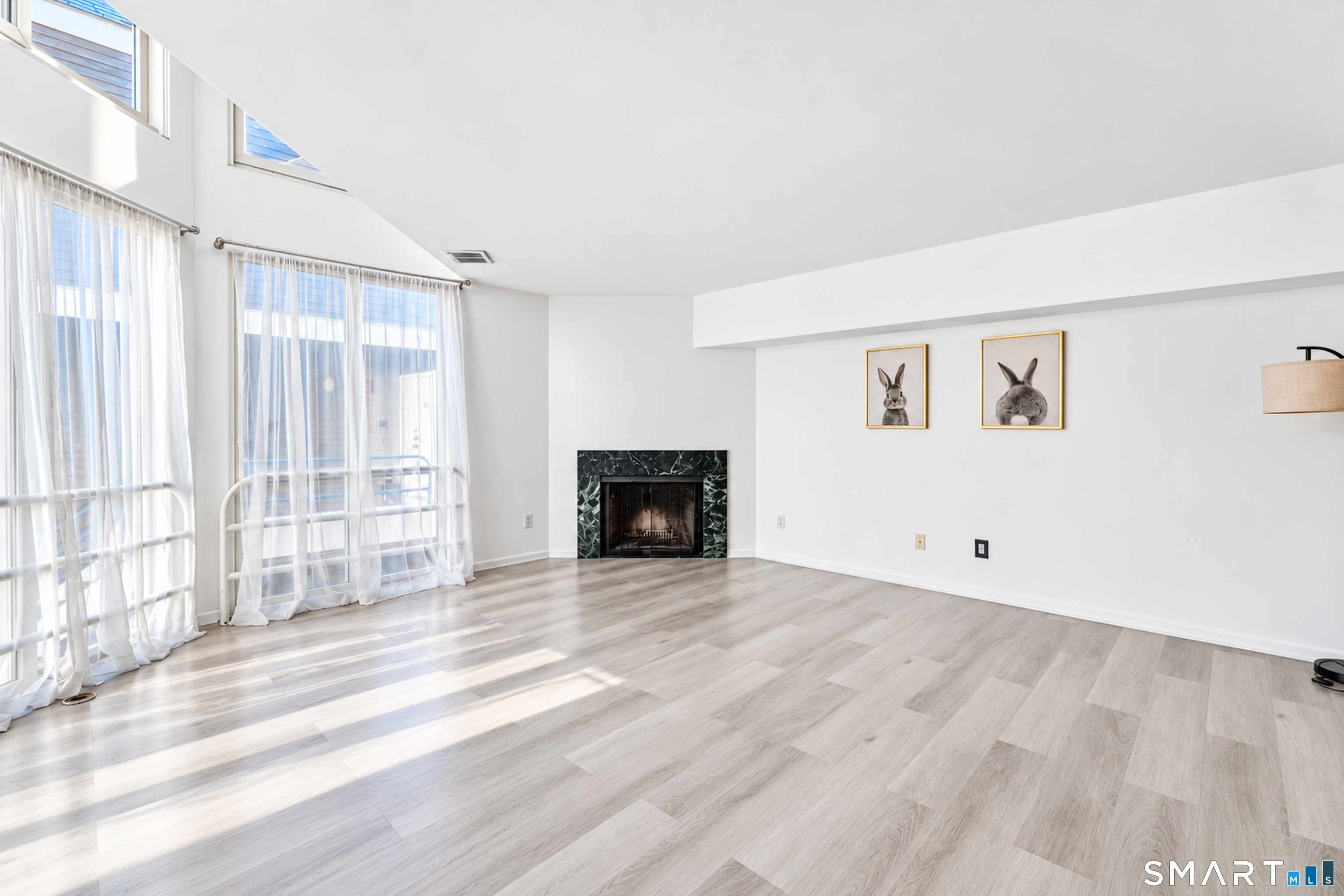 68 Harbour Close New Haven CT 06519