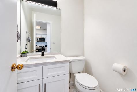 68 Harbour Close New Haven CT 06519