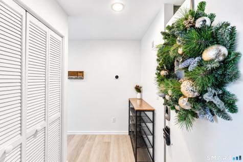 68 Harbour Close New Haven CT 06519