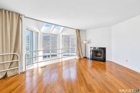 68 Harbour Close New Haven CT 06519
