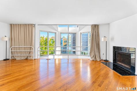68 Harbour Close New Haven CT 06519