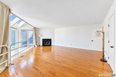 68 Harbour Close New Haven CT 06519
