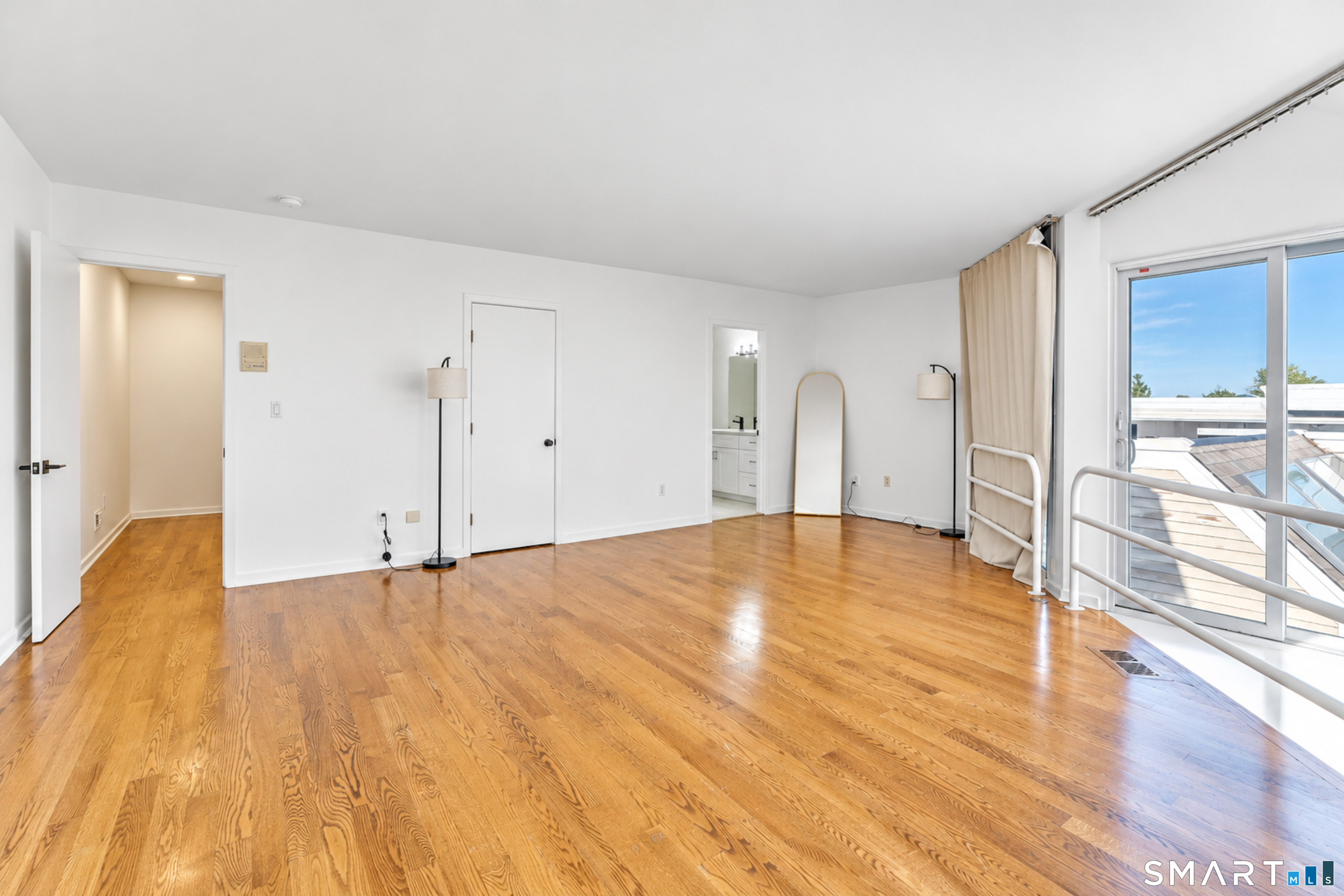 68 Harbour Close New Haven CT 06519