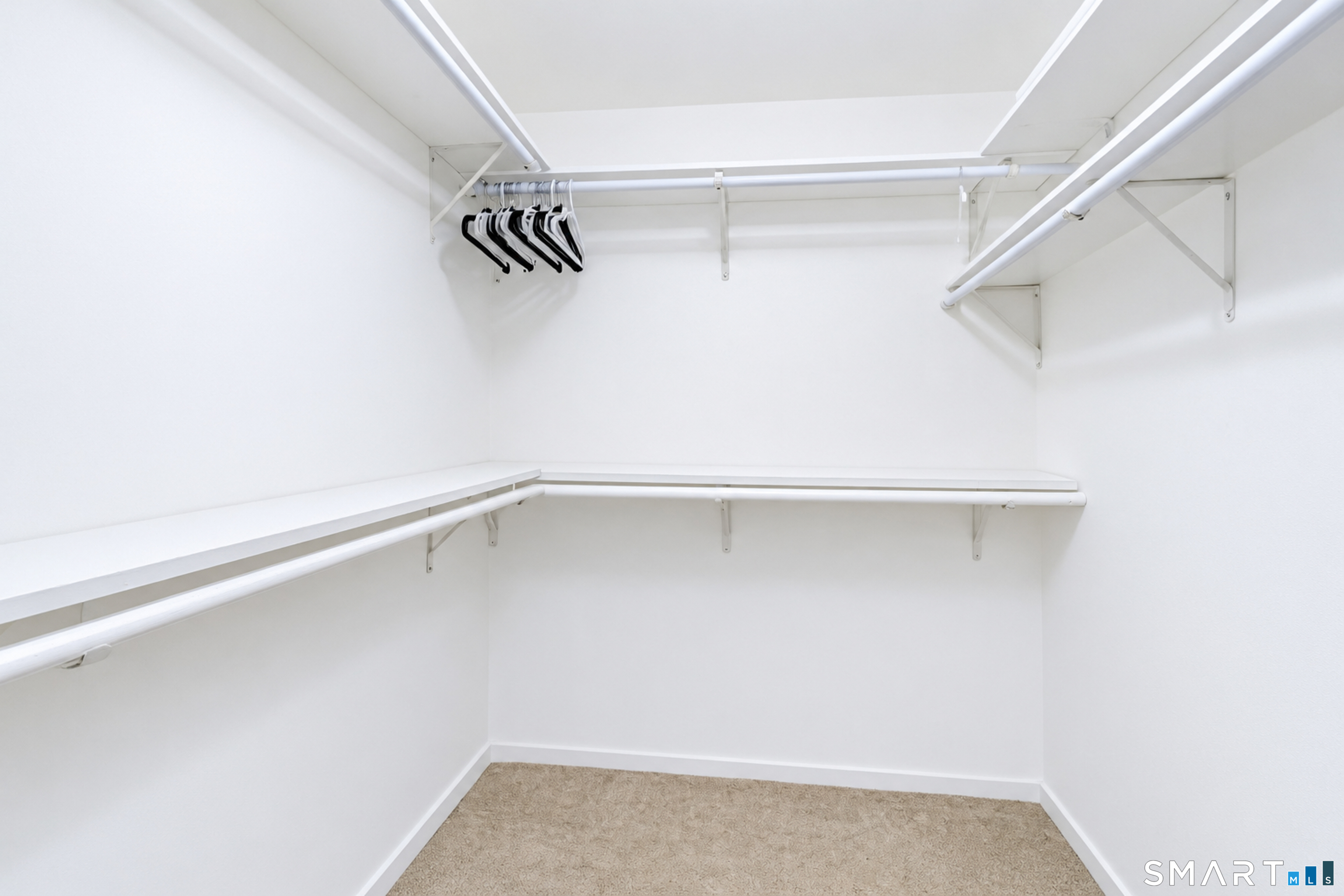 68 Harbour Close New Haven CT 06519