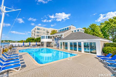 68 Harbour Close New Haven CT 06519