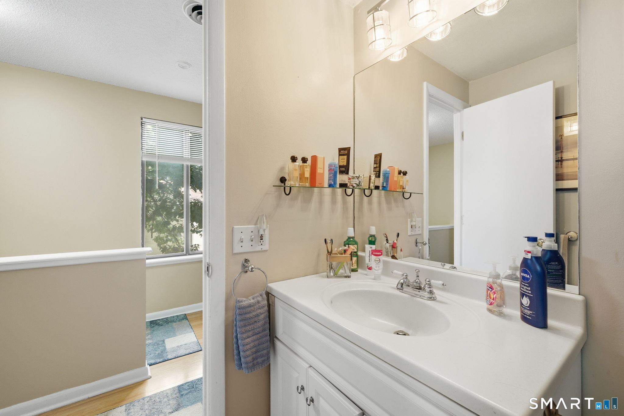 40 Foxon Hill Road New Haven CT 06513