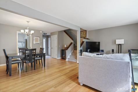 562 Oak Avenue Cheshire CT 06410
