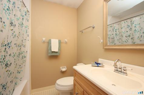 164 Austin Ryer Lane Branford CT 06405