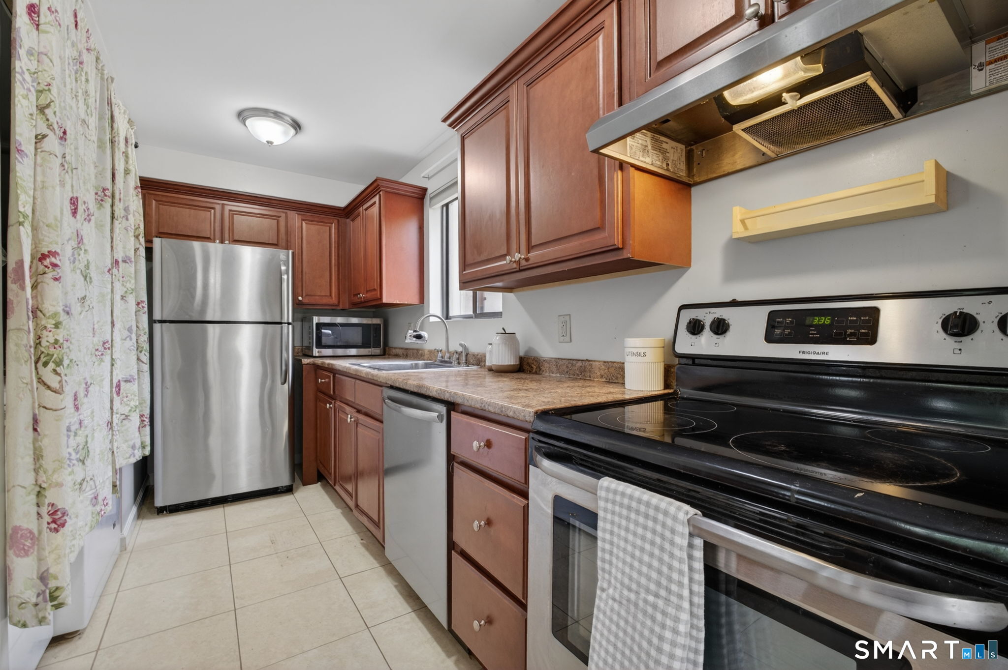 44 Mohawk Trail Guilford CT 06437