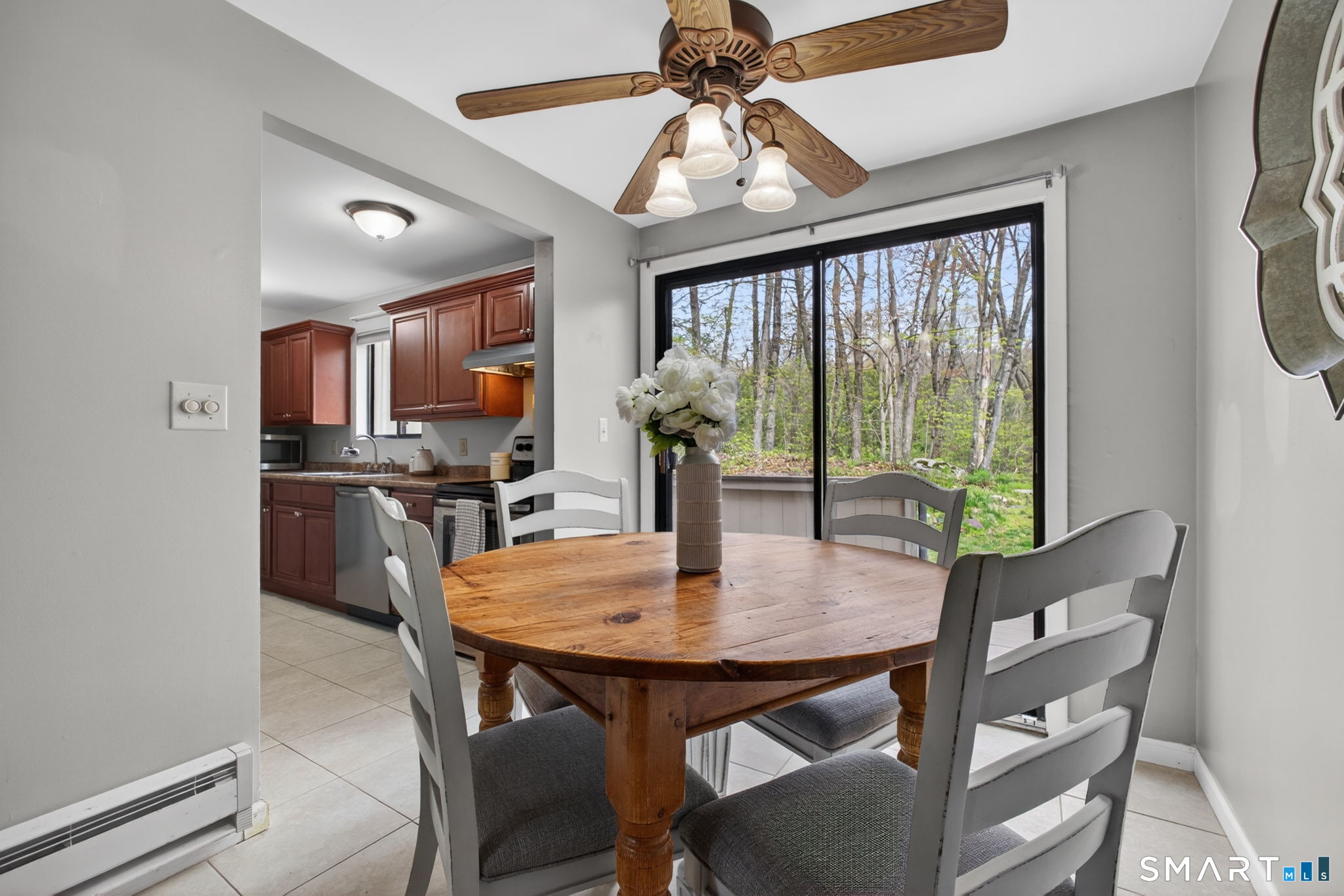 44 Mohawk Trail Guilford CT 06437