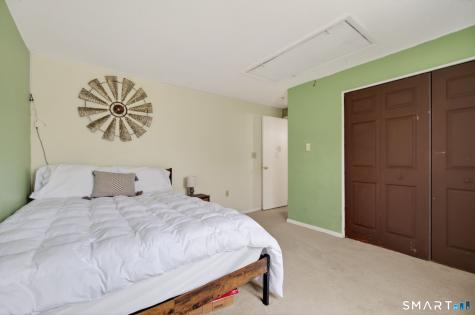 44 Mohawk Trail Guilford CT 06437