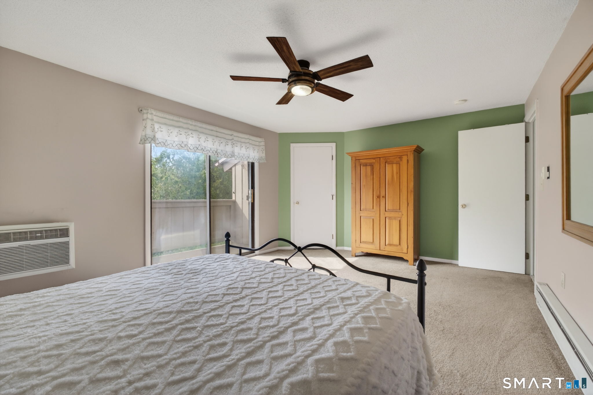 44 Mohawk Trail Guilford CT 06437