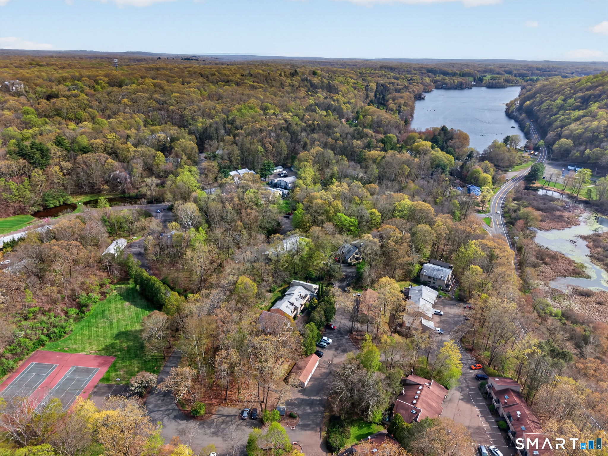 44 Mohawk Trail Guilford CT 06437