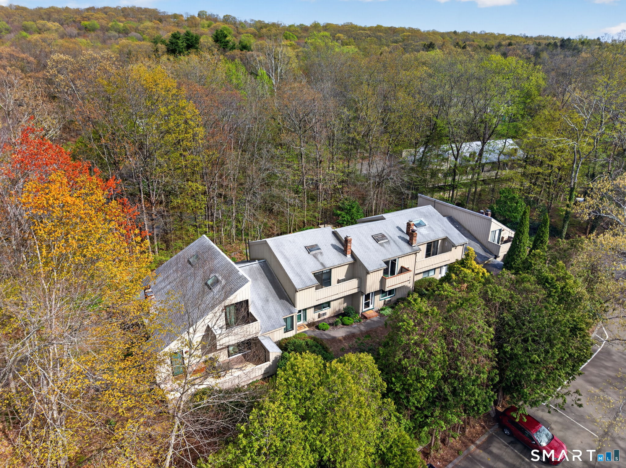 44 Mohawk Trail Guilford CT 06437