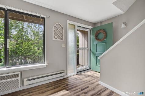 44 Mohawk Trail Guilford CT 06437