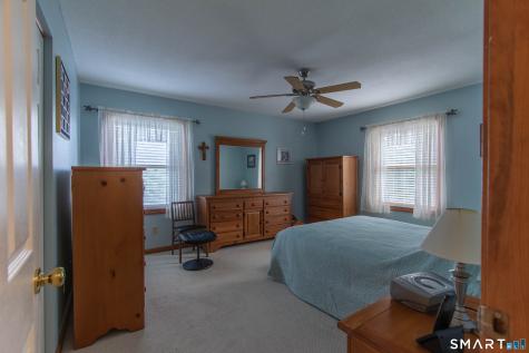 144 Barn Finch Circle Naugatuck CT 06770