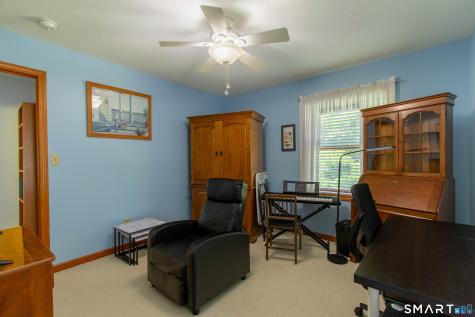 144 Barn Finch Circle Naugatuck CT 06770
