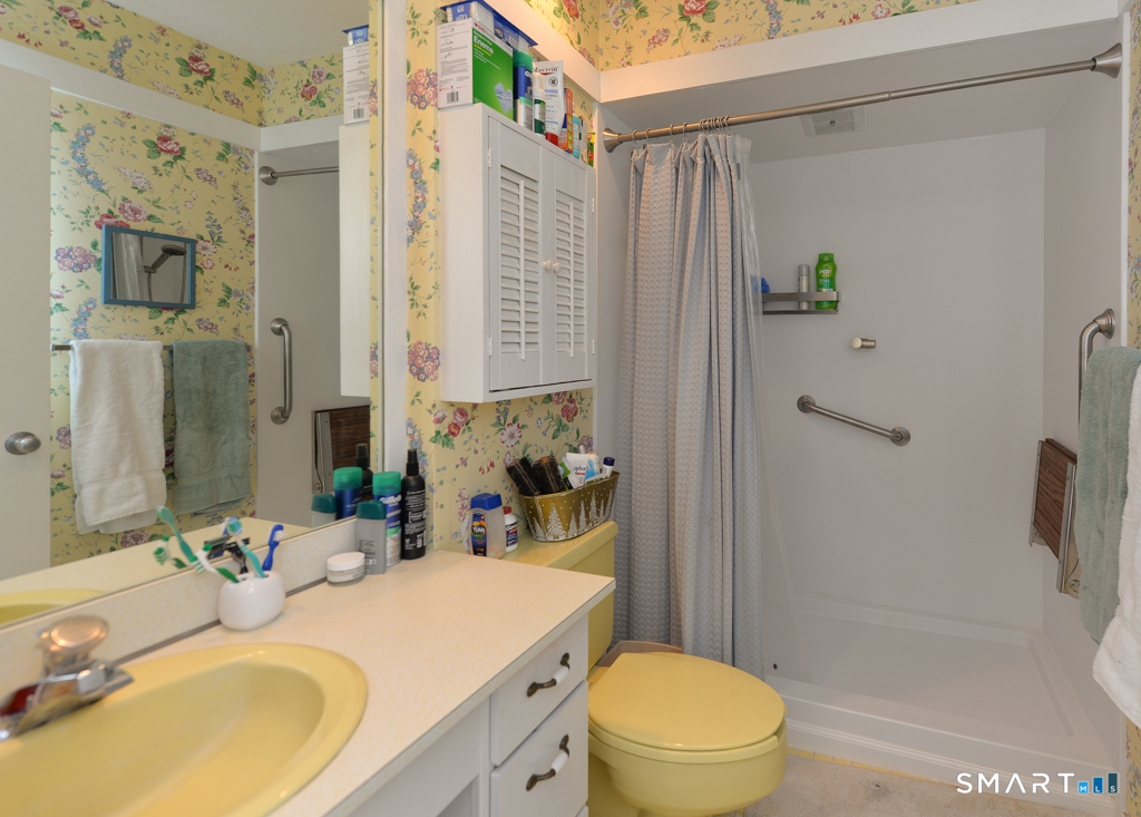 196 Heritage Village Southbury CT 06488