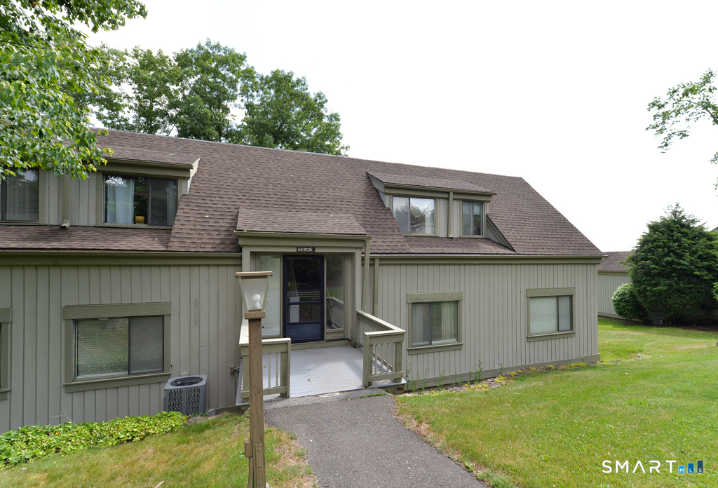 196 Heritage Village Southbury CT 06488