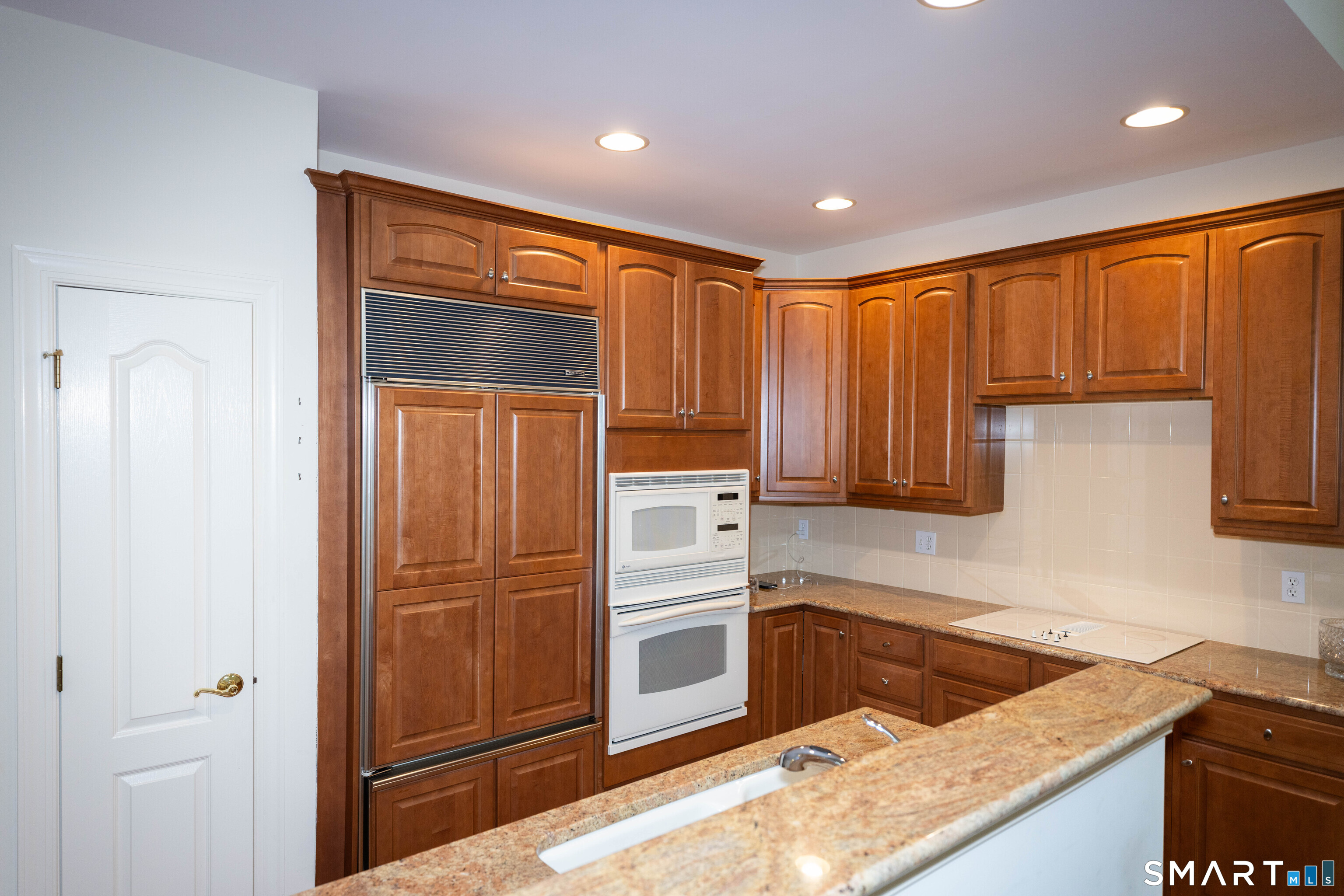 108 Imperial Court Trumbull CT 06611