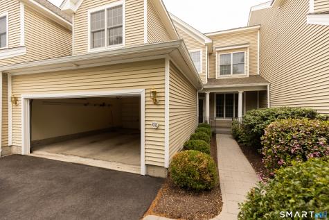 108 Imperial Court Trumbull CT 06611