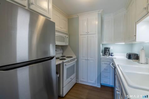 159 Hollister North Way Glastonbury CT 06033