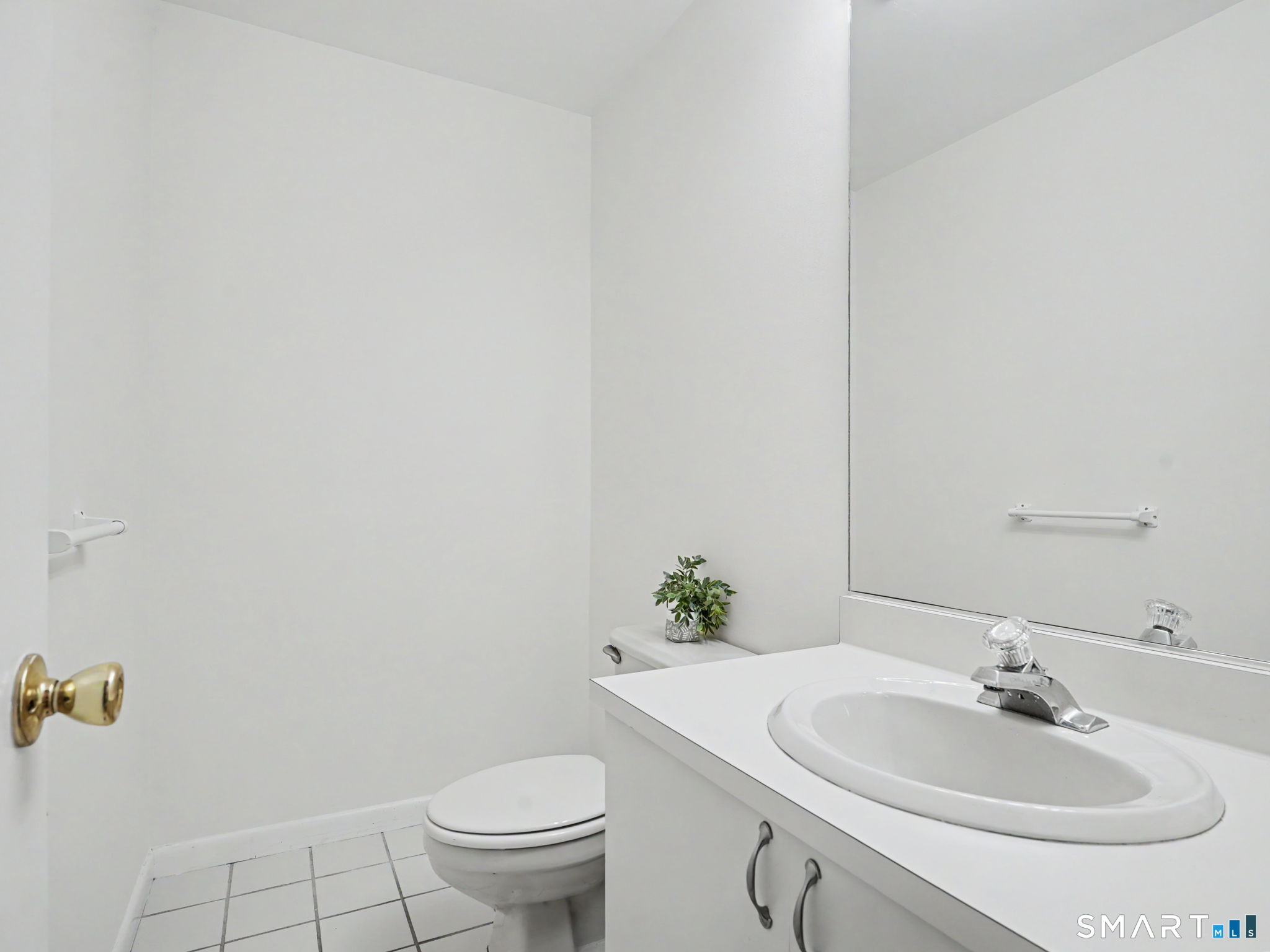 2539 Bedford Street Stamford CT 06905