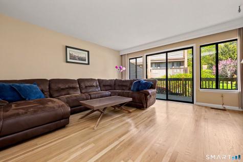 2539 Bedford Street Stamford CT 06905