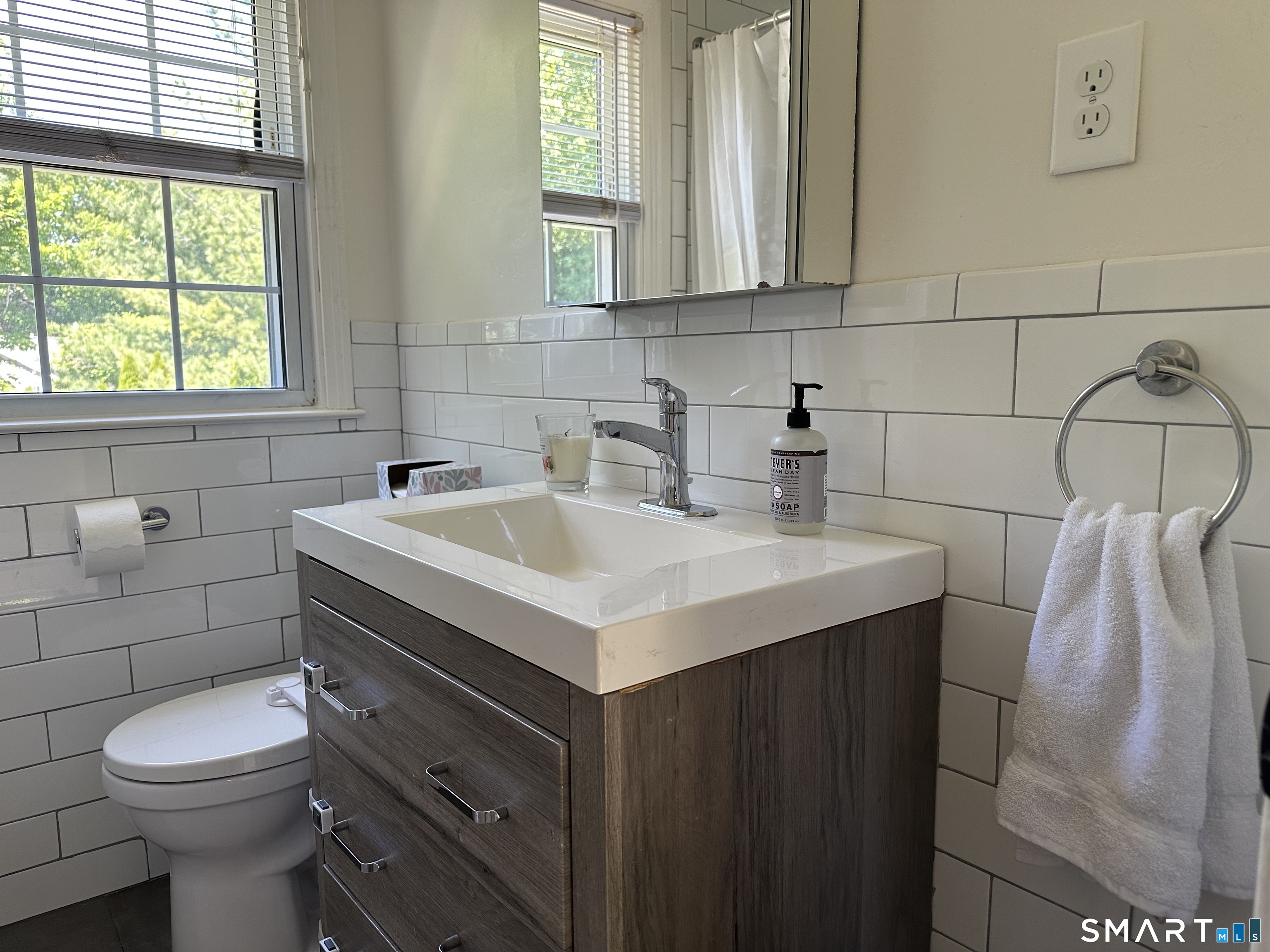 337 Sylvan Knoll Road Stamford CT 06902
