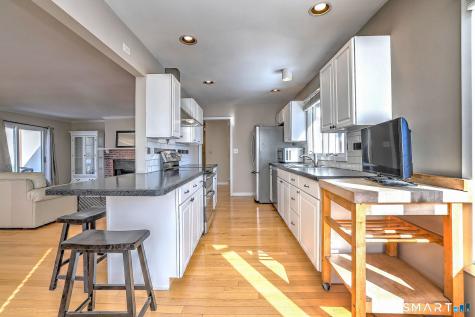 690 Forest Road West Haven CT 06516