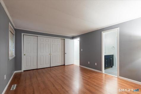 17 Conestoga Way Glastonbury CT 06033