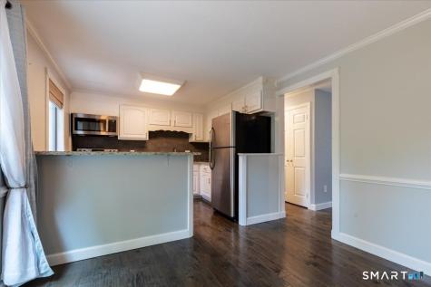 17 Conestoga Way Glastonbury CT 06033