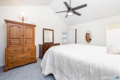 54 Elizabeth Circle Newtown CT 06482